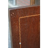 Antieke theeservies kast