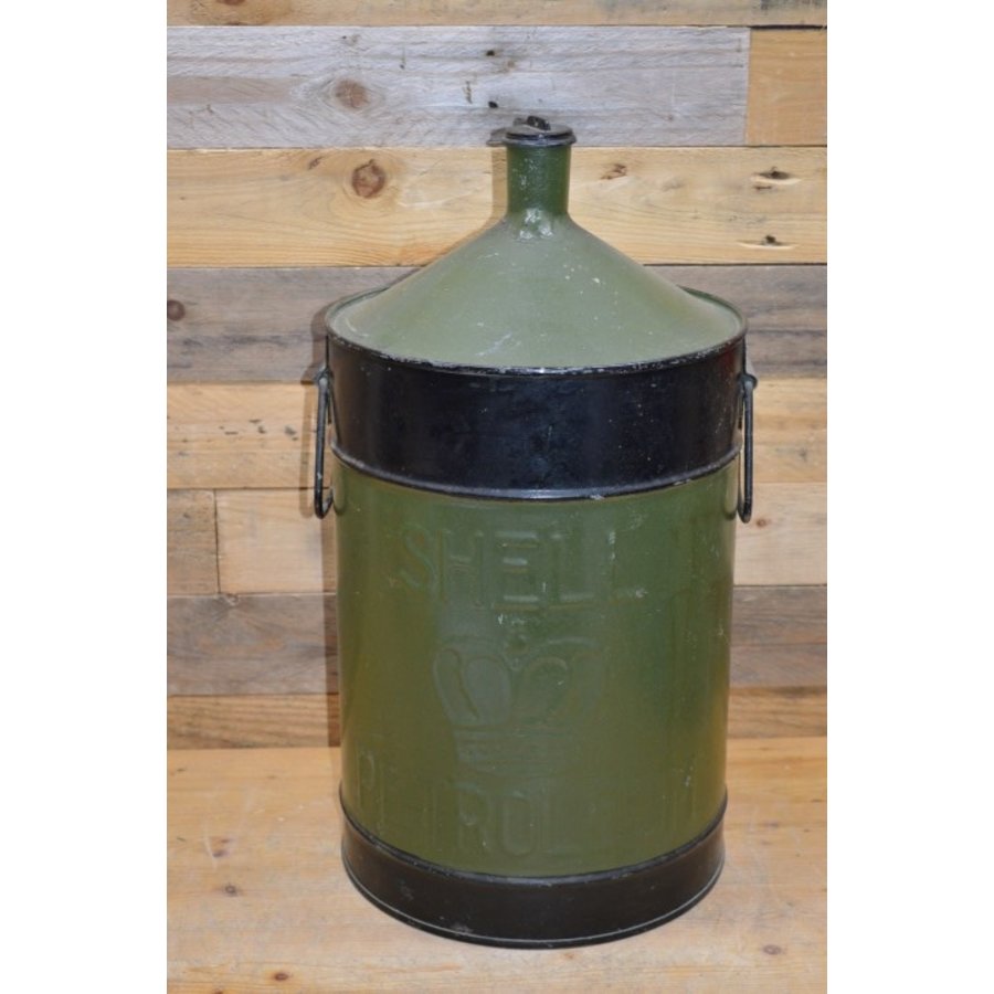 Oude Shell petroleum tank met landschapschildering-3