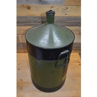 thumb-Oude Shell petroleum tank met landschapschildering-7