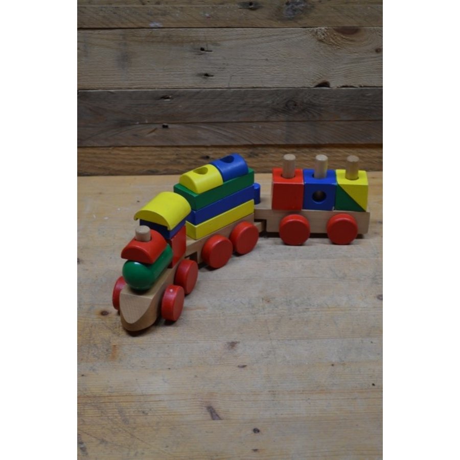 Houten trein met twee wagons gekleurd-2