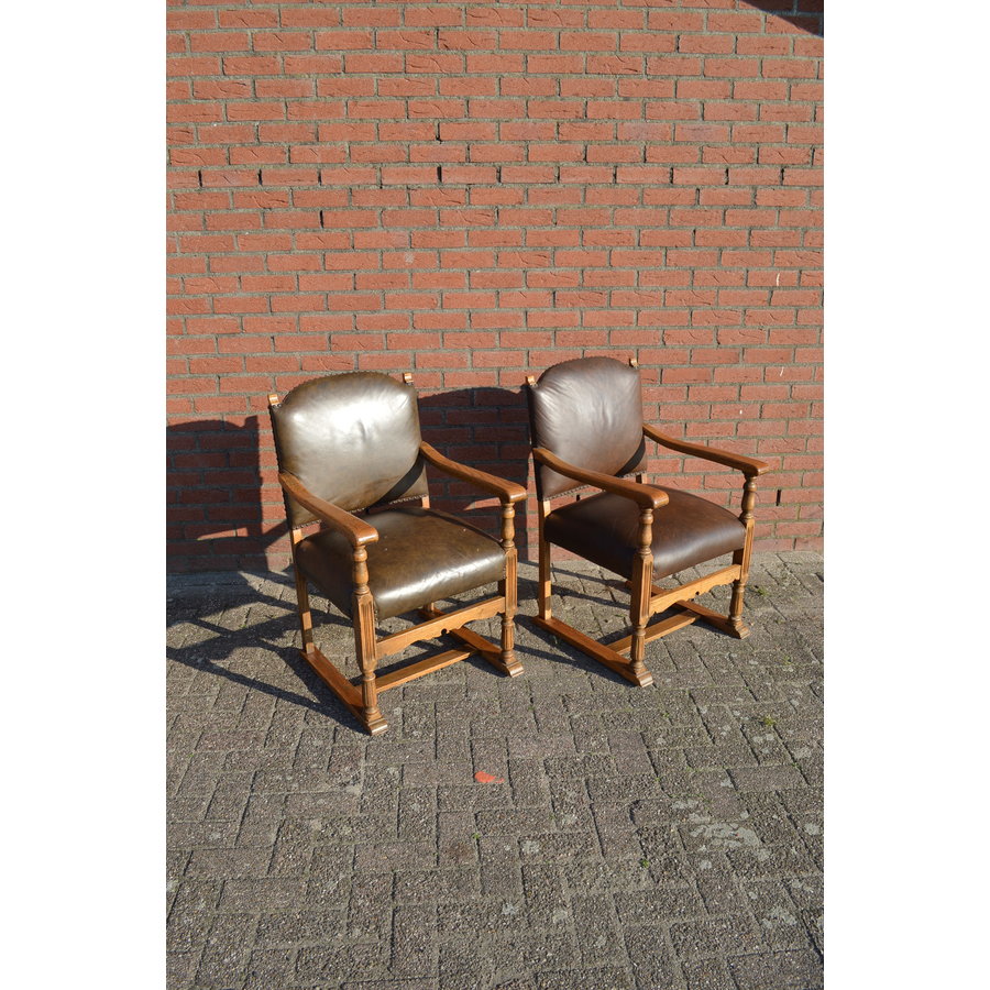 Eiken armstoelen met leer set van 2-1