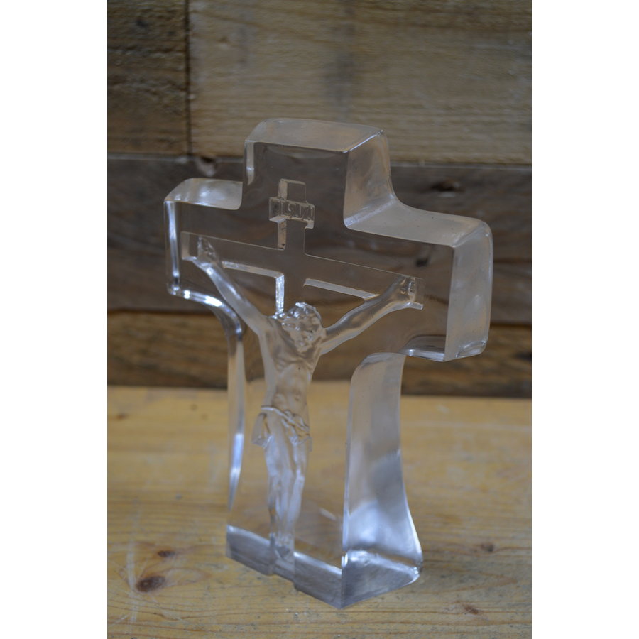 Glazen kruisbeeld met Jezus – decoratief staand beeld voor herdenking of interieur-3