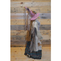 thumb-Grote heksenpop met oude kleding en bezem-3