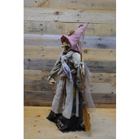 thumb-Grote heksenpop met oude kleding en bezem-5