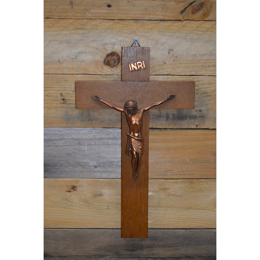 Heilig kruis met koperen beeld-1