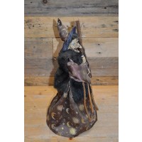 thumb-Heks met bezem en kat op schouder-6