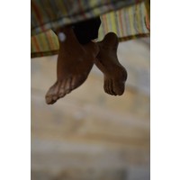 thumb-Vintage hangende heksenpop met bezem-5