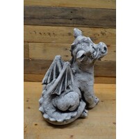 thumb-Zittende draak van beton – fantasierijk tuinbeeld voor jong en oud-4