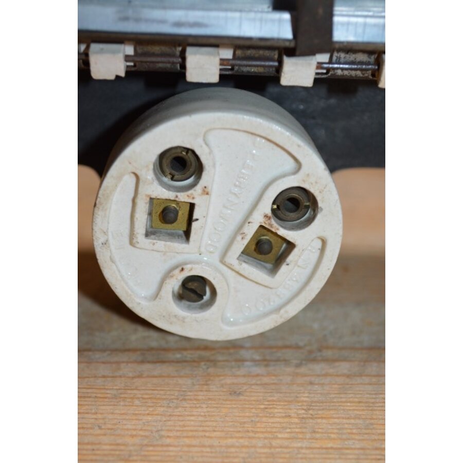 Retro gietijzeren elektrisch straalkacheltje-6