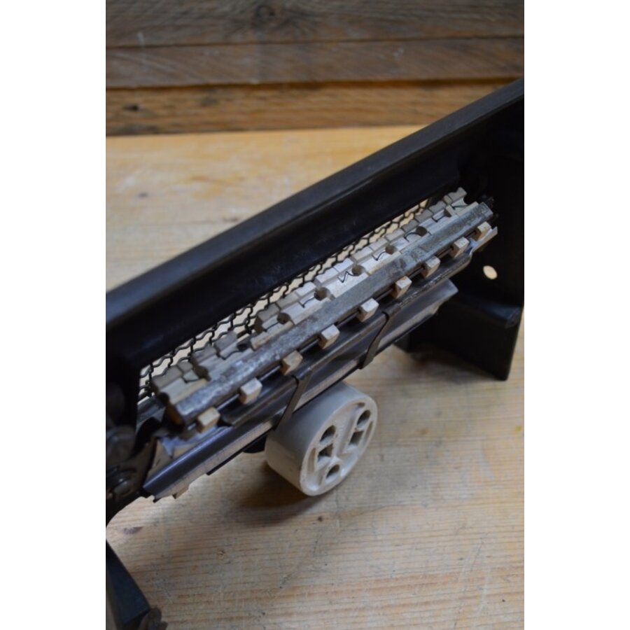 Retro gietijzeren elektrisch straalkacheltje-7