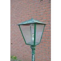 thumb-Staande metalen buitenlantaren op gegoten poot-3