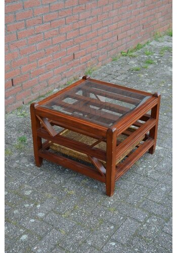 Bijzettafeltje mahonie 
