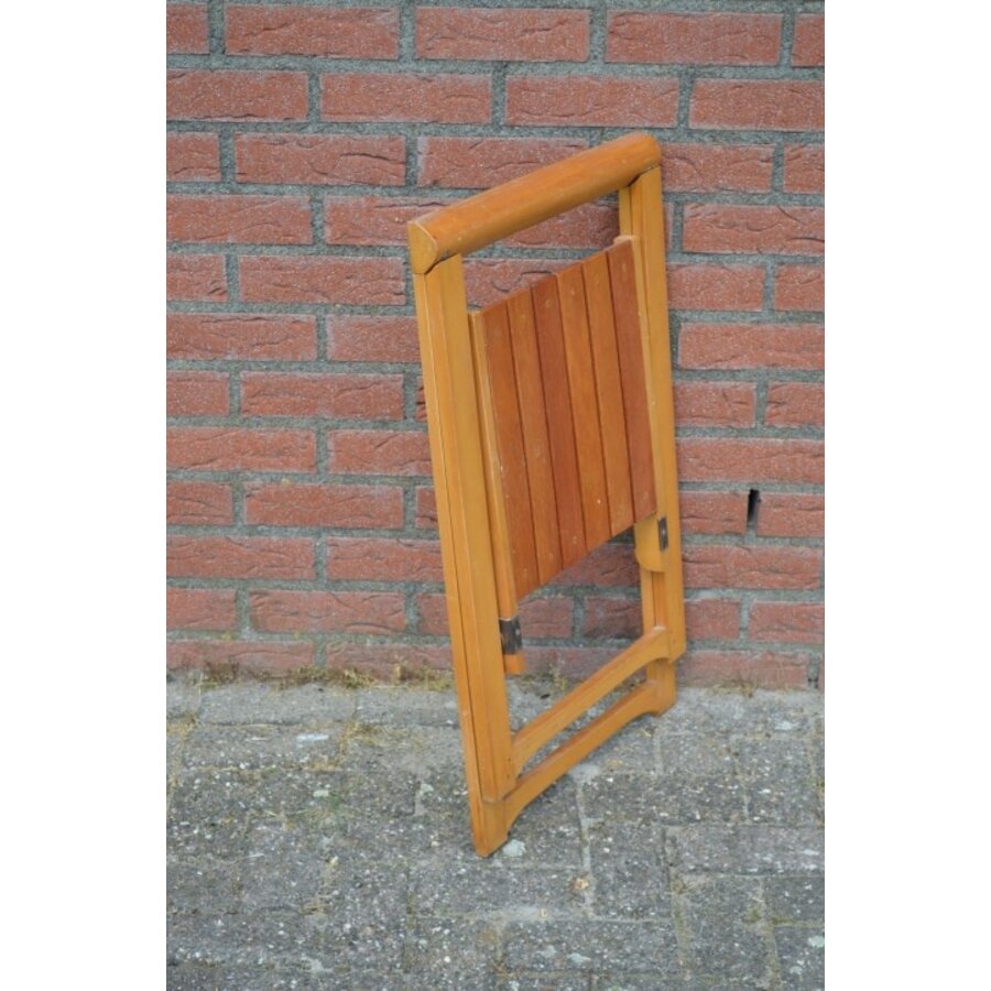 Klapstoel van hout in 2 kleuren-2