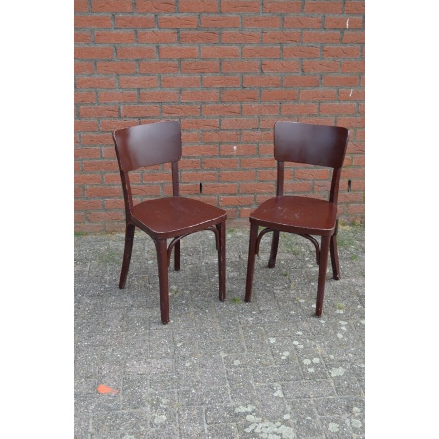 2 houten keukenstoelen-1