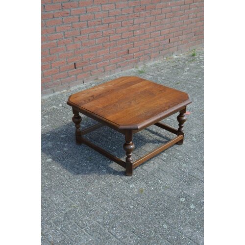 Salontafel eiken achthoekig 