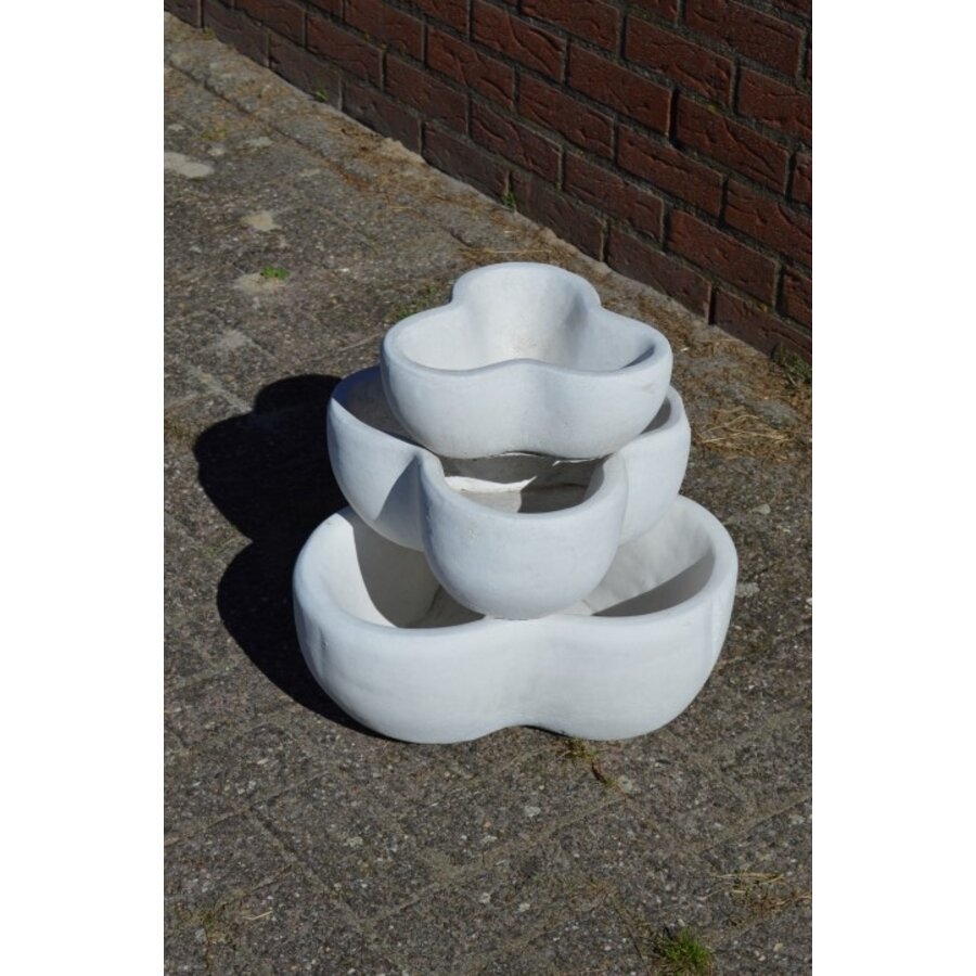 Betonnen planten etagère met drie losse stapelbare schalen-3