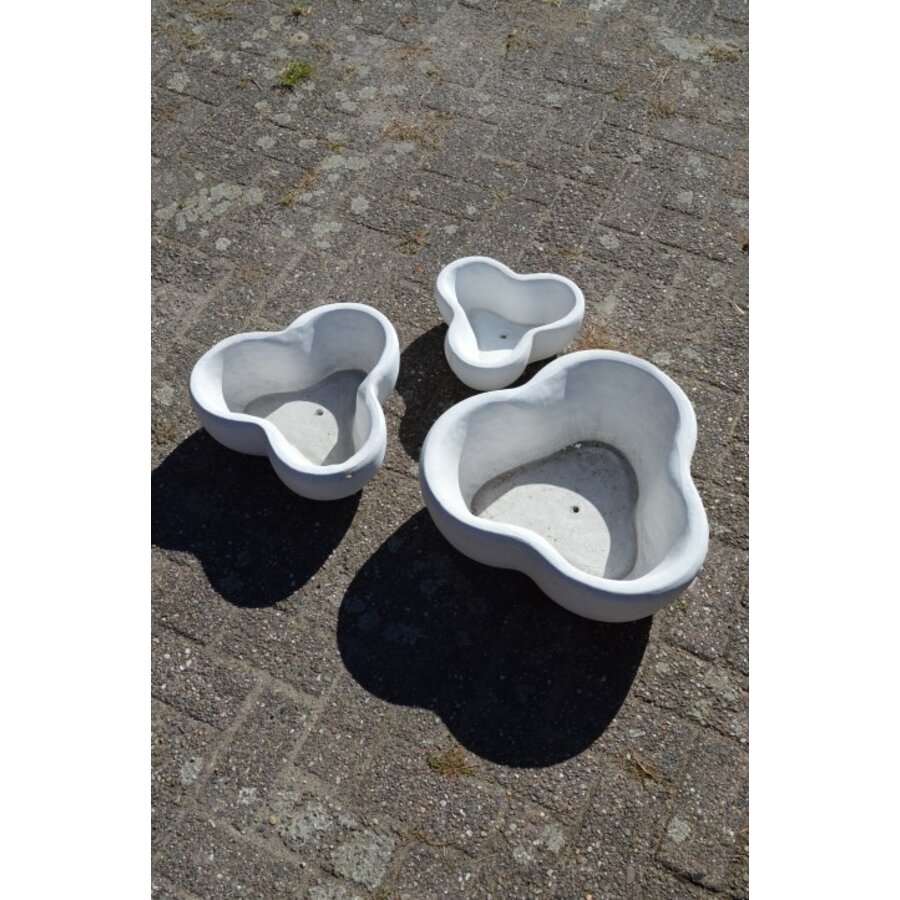 Betonnen planten etagère met drie losse stapelbare schalen-4