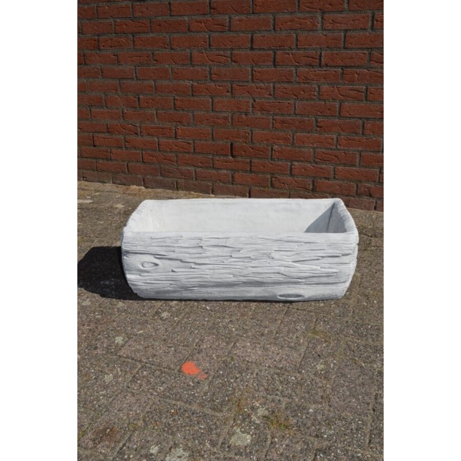 Betonnen bloembak of plantenbak in de vorm van een boomstam-2