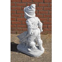 thumb-Betonnen kabouter met kruiwagen als plantenbak van gietsteen-5