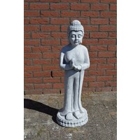 Groot betonnen beeld van staande Shiva voor tuin of vijver