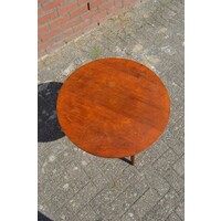 thumb-Rond driepoot tafeltje retro-4