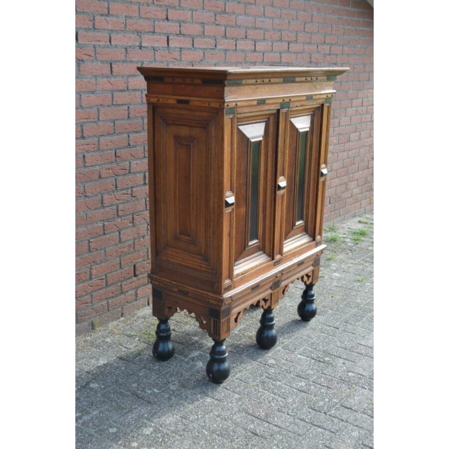 Antiek Gelders kussenkastje van massief eiken met palissander en ebbenhout-2