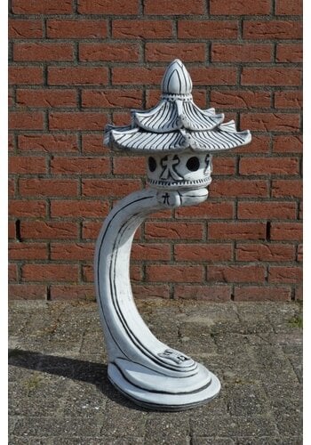 Japanse lantaren of rankei groot tuinbeeld 
