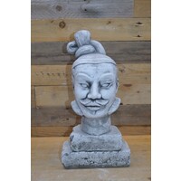thumb-Hoofd van krijger tuinbeeld-2