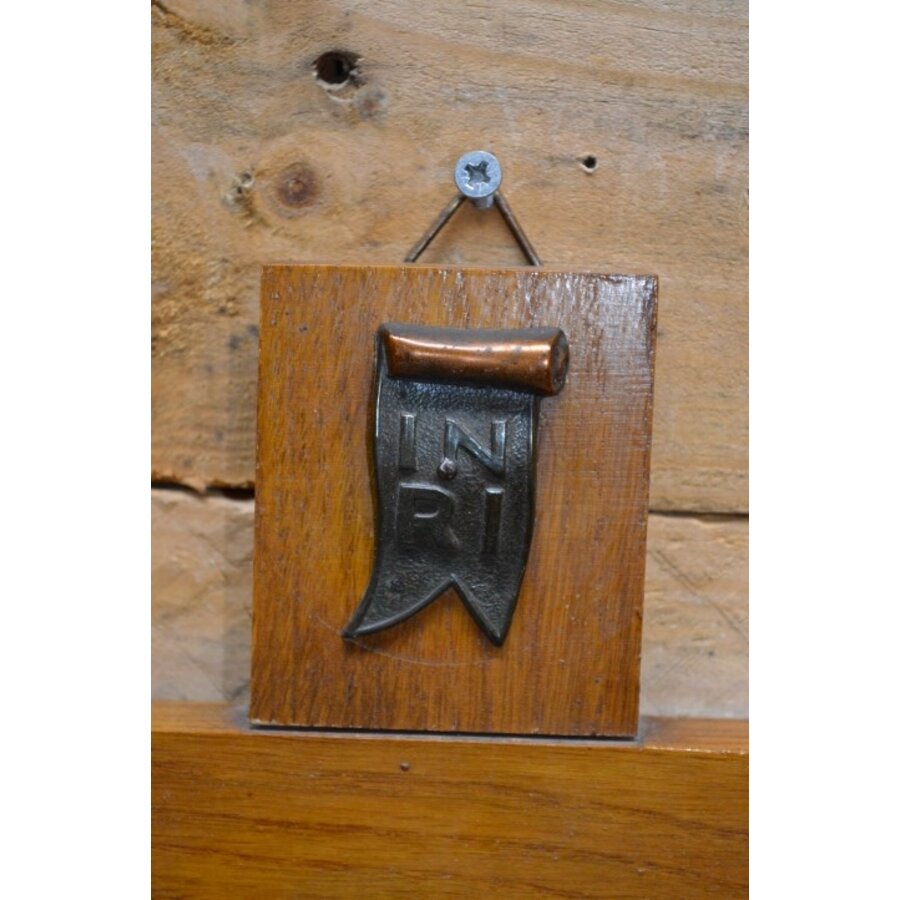 Eiken heiligkruis met aluminium jezus beeld-5