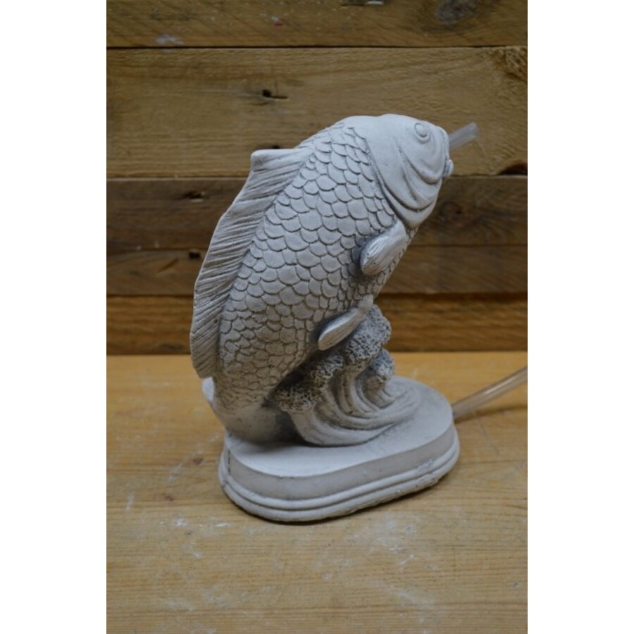 Koi springend uit het water betonnen tuinbeeld-3