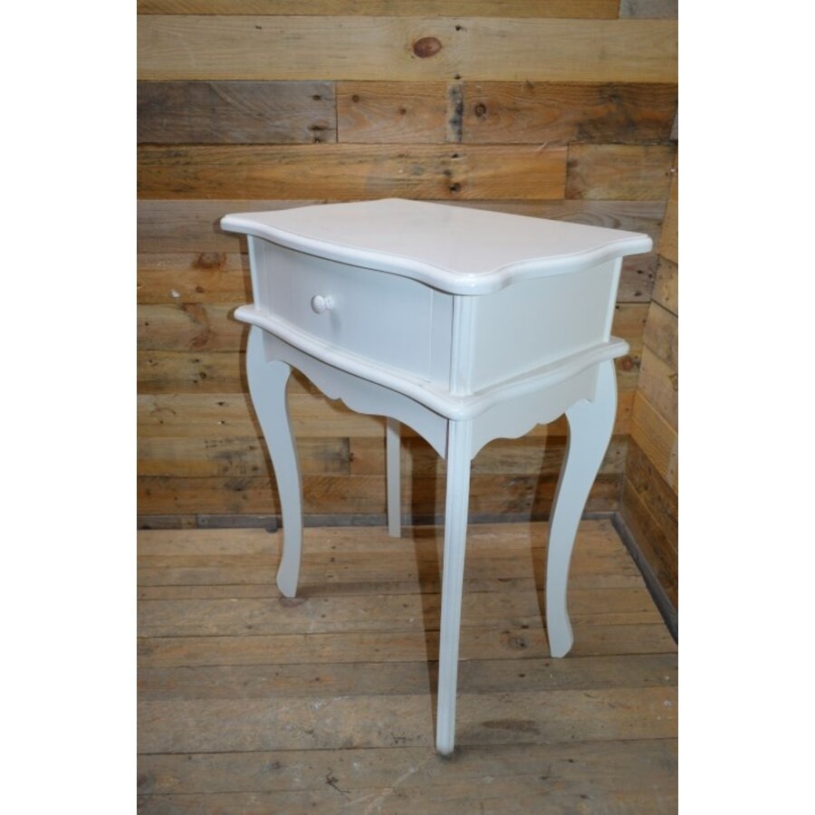 Witte sidetablel met Engelse Queen Ann poten-1