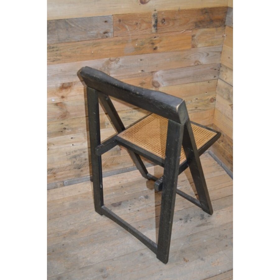 Ouderwetse vintage houten klapstoel-5