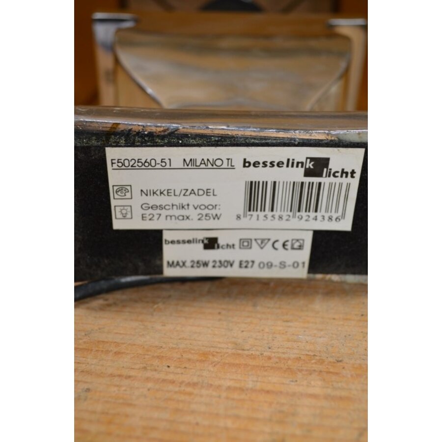 Schemerlamp met lampenkap en metalen poot-7