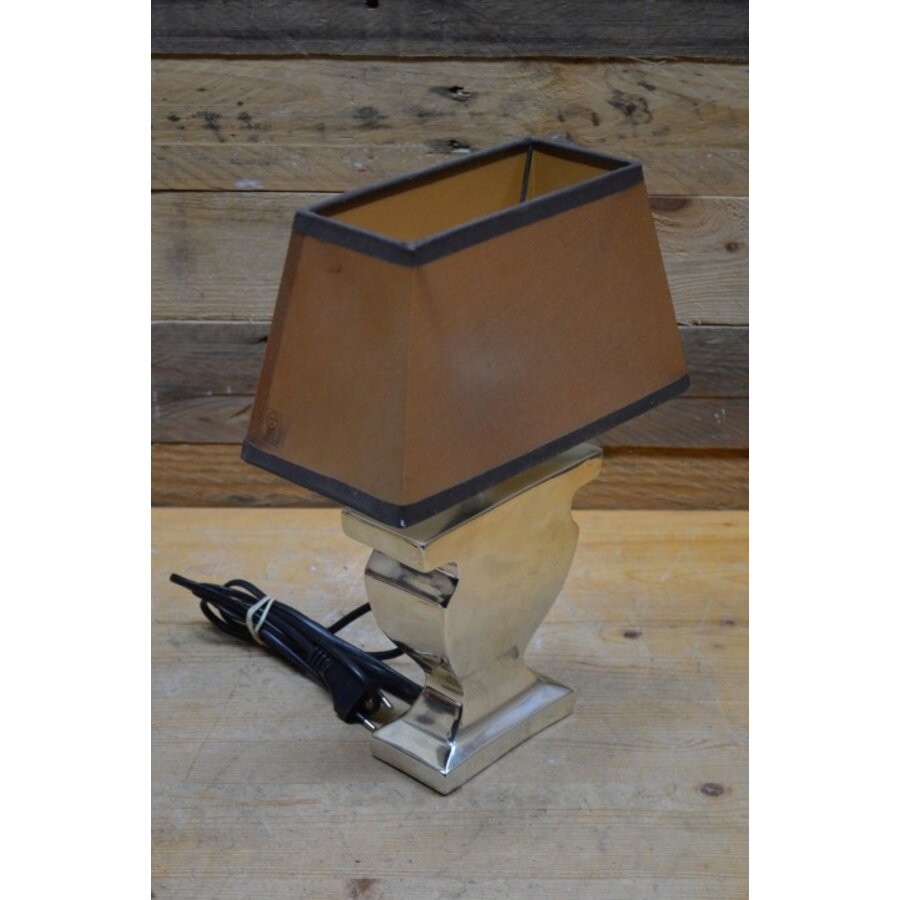 Schemerlamp met lampenkap en metalen poot-1