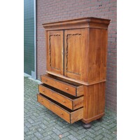 Biedermeier Kabinet kast kersen of linnenkast