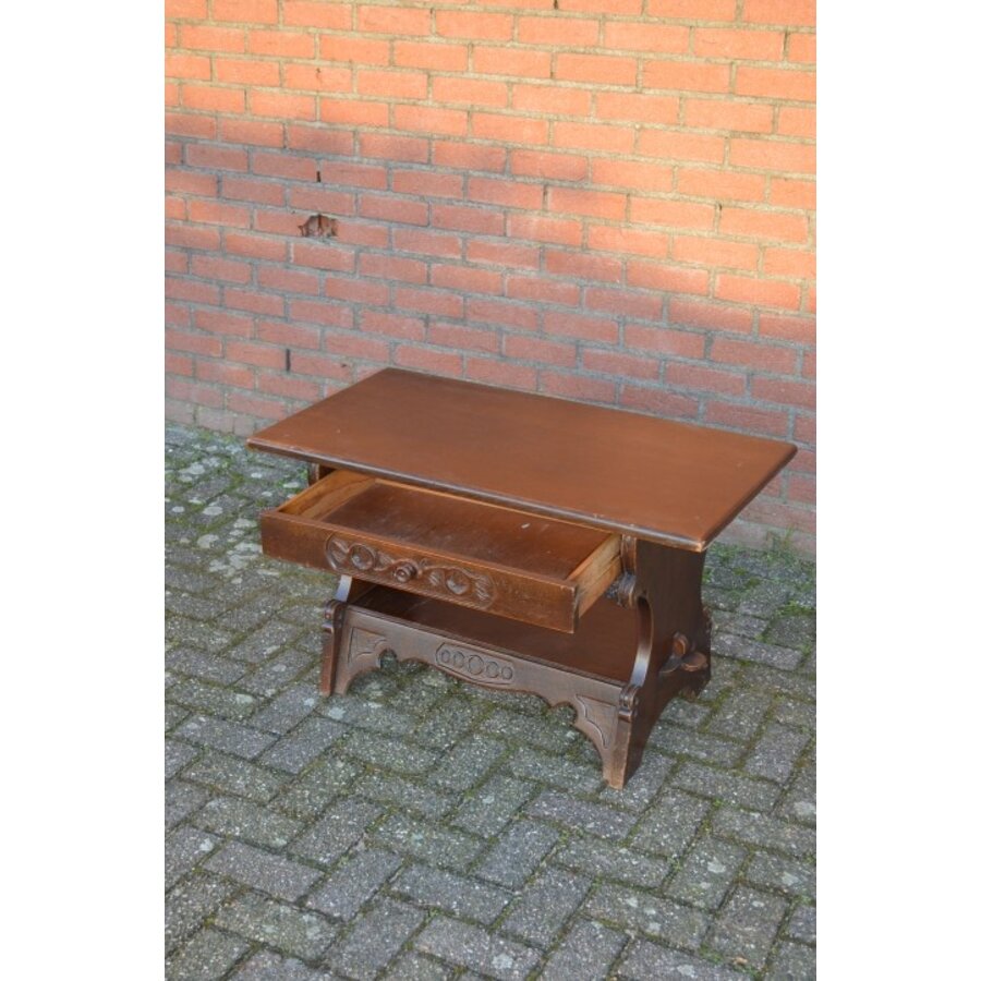 Ouderwets bijzettafeltje donker eiken-4