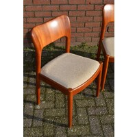 thumb-Vintage design eethoek van teakhout met uitschuifbare tafel en vier stoelen van Koefoed Hornslet-4