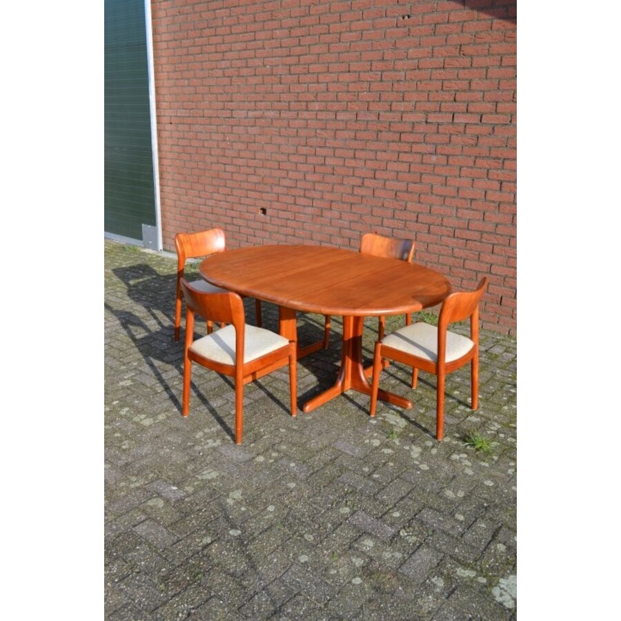 Retro Scandinavisch design eethoek tafel met 4 stoelen-6