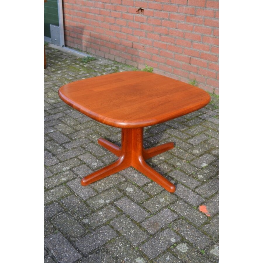 Vierkante design salontafel Glostrup-1