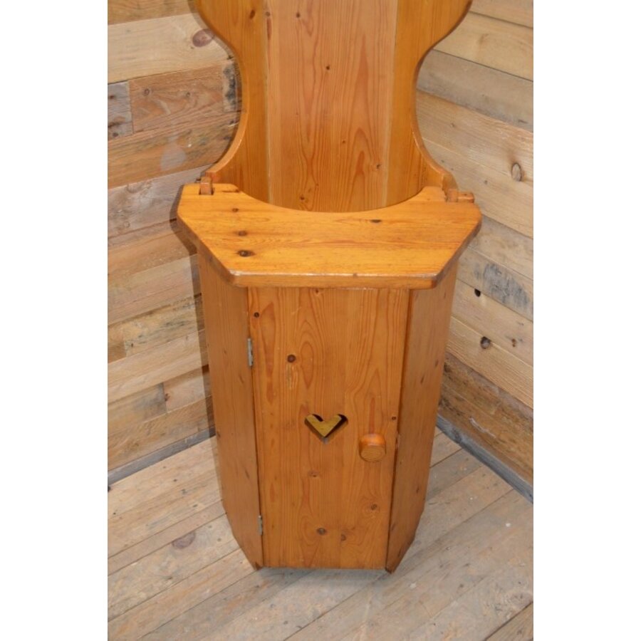 Kinderstoel van grenenhout geleefd-3
