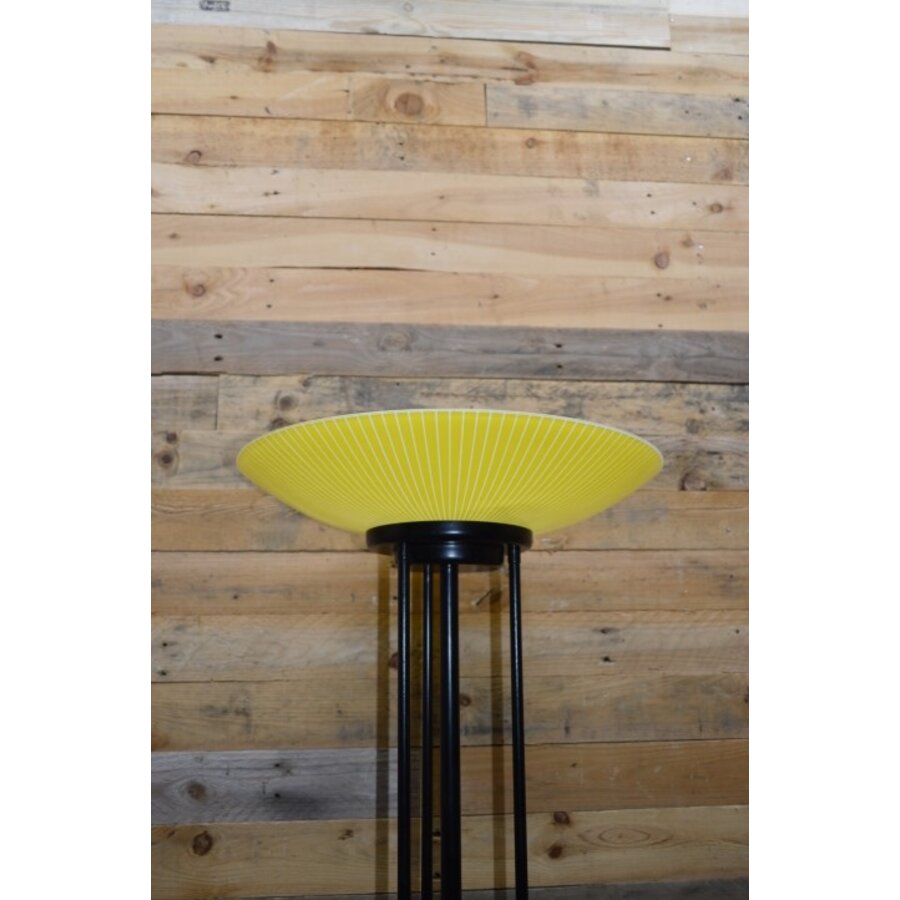 Staande design vloerlamp uplight zwart met glazen kap-3