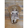 LoodsVol, Tweedehands Vintage pauwenstoel Emmanuelle met porseleinen pop rotan