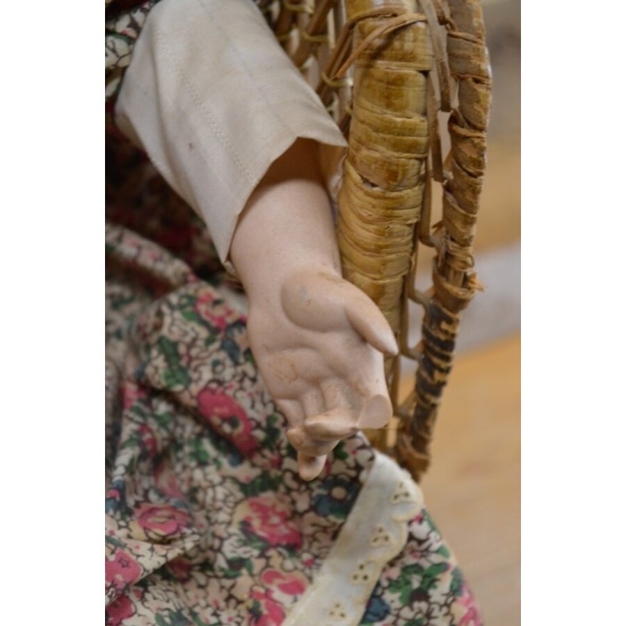 Pop in een Emmanuelle pauwenstoel-3