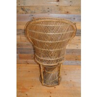thumb-Vintage pauwenstoel Emmanuelle met porseleinen pop rotan-7