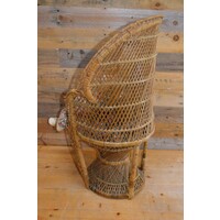 thumb-Vintage pauwenstoel Emmanuelle met porseleinen pop rotan-8