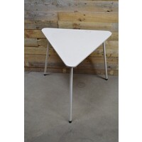 thumb-Retro Rawi bistro tafeltje driehoek jaren 50 wit-2