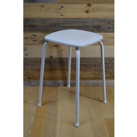 thumb-Zitkrukje wit-1