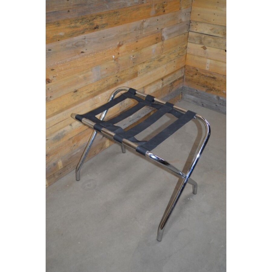 Rekje om reiskoffer op te leggen-3