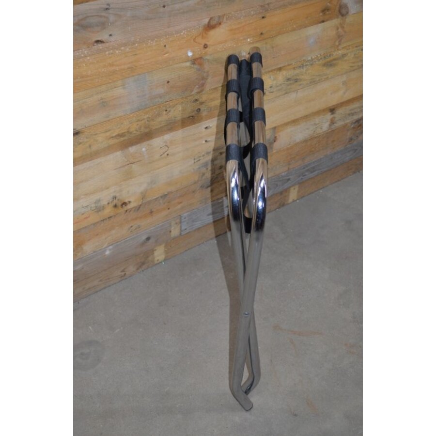 Rekje om reiskoffer op te leggen-4