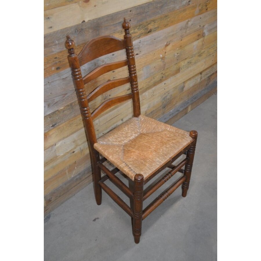 Oud eiken knopstoel met biezen mat-3